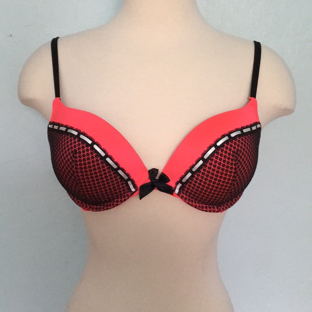 Victoria’s Secret bra